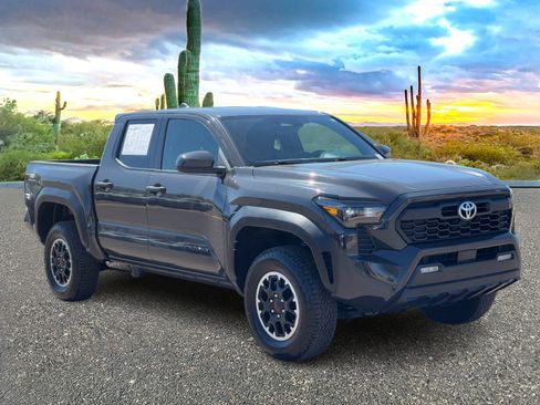 Used 2024 Toyota Tacoma TRD Off-Road image 7