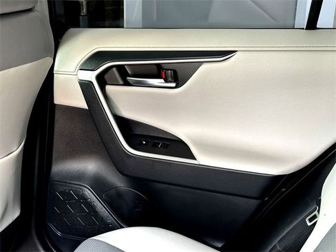 Used 2024 Toyota RAV4 Limited w/ Advanced Technology Package image 30