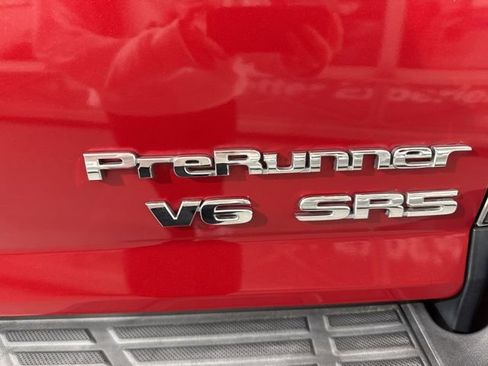 Used 2015 Toyota Tacoma PreRunner w/ SR5 Package RWD image 10