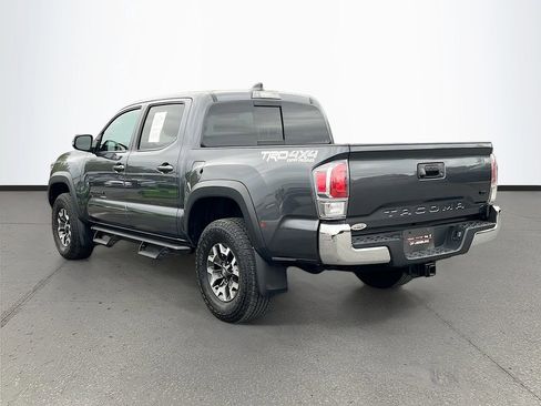 Used 2022 Toyota Tacoma TRD Off-Road image 5