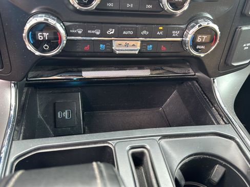 Used 2021 Ford F150 Lariat w/ Equipment Group 501A Mid AWD/4WD image 17