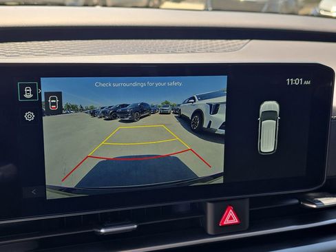 New 2026 Kia Carnival FWD image 24