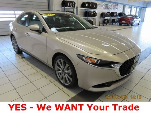 Used 2025 MAZDA MAZDA3 s image 17