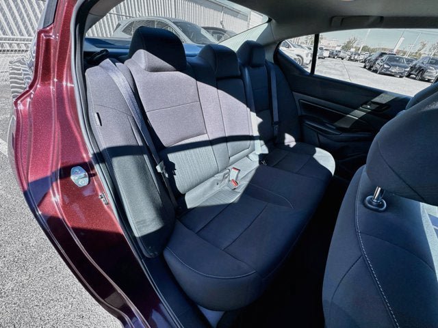 Used 2023 Nissan Altima 2.5 SV w/ SV Premium Package AWD/4WD image 23