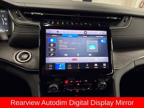 Used 2023 Jeep Grand Cherokee Overland w/ Advanced Protech Group III image 20