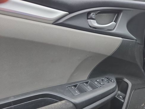 Used 2018 Honda Civic LX image 10