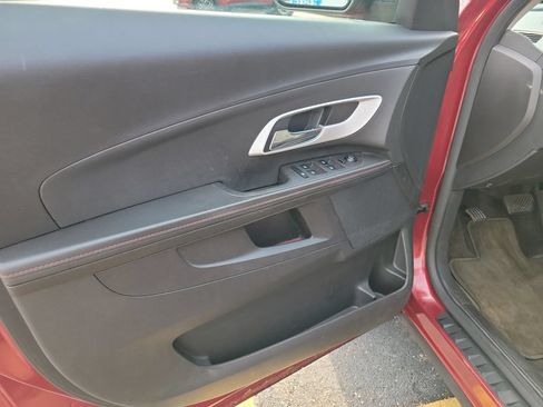 Used 2010 Chevrolet Equinox LT FWD image 21