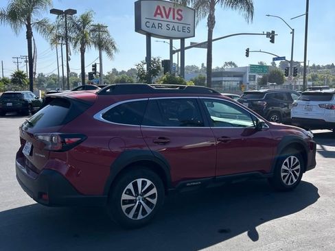 Used 2025 Subaru Outback Premium image 2