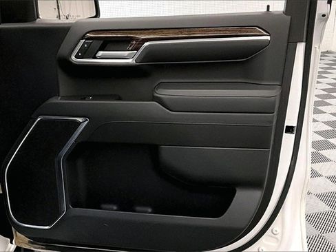 Used 2022 GMC Sierra 1500 Elevation image 18