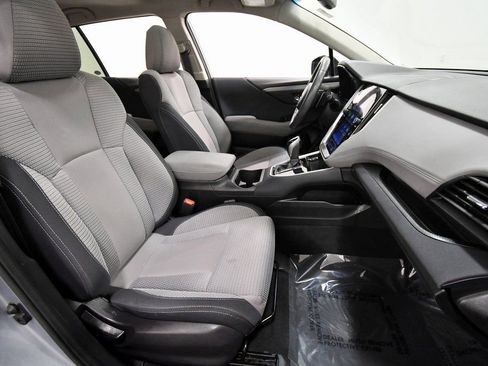 Used 2022 Subaru Outback Premium image 19