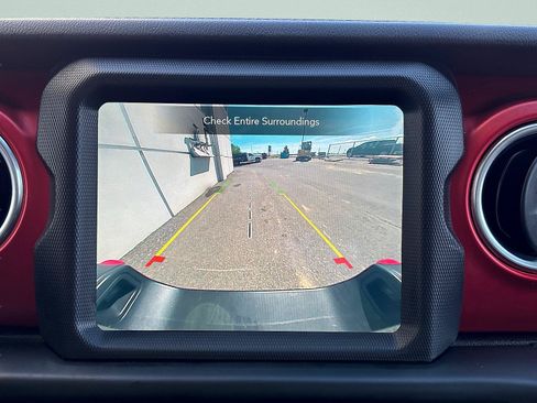 Used 2020 Jeep Gladiator Rubicon w/ Uconnect 4C Nav & Sound Group AWD/4WD image 19