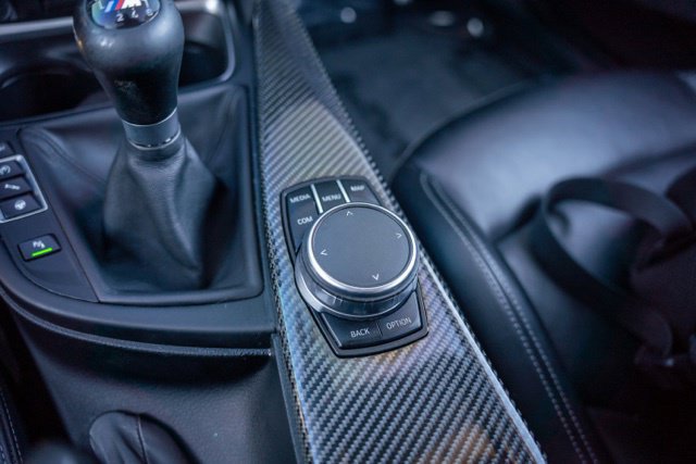 Used 2017 BMW M3 RWD image 28