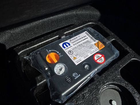 New 2025 Jeep Compass Limited w/ High Altitude Package image 23