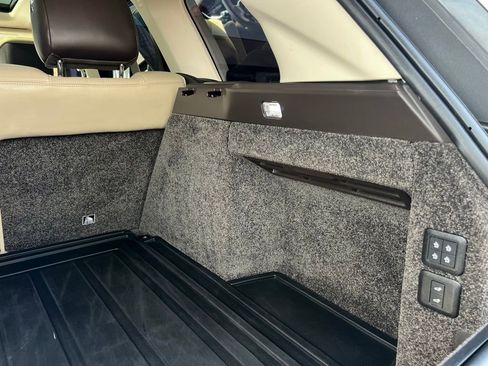 Used 2018 Land Rover Range Rover HSE image 25