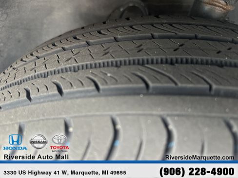 Used 2025 Chevrolet TrailBlazer LT AWD/4WD image 12