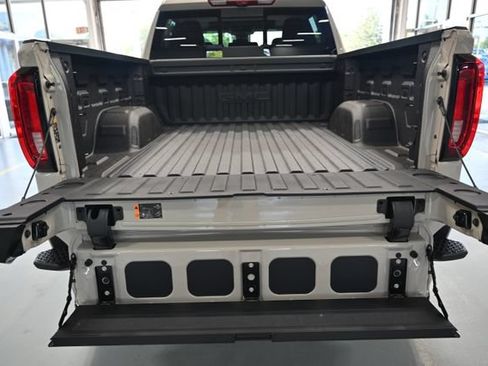 New 2026 GMC Sierra 1500 Denali AWD/4WD image 9