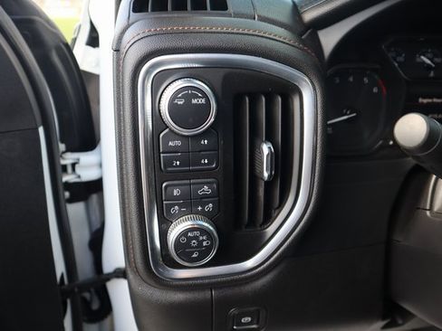 Used 2021 GMC Sierra 2500 AT4 w/ Gooseneck/5TH Wheel Package image 9