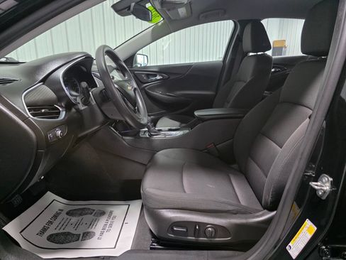 Used 2021 Chevrolet Malibu LT FWD image 9