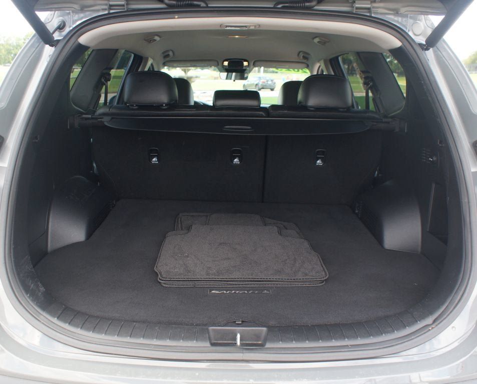 Used 2023 Hyundai Santa Fe XRT FWD image 18
