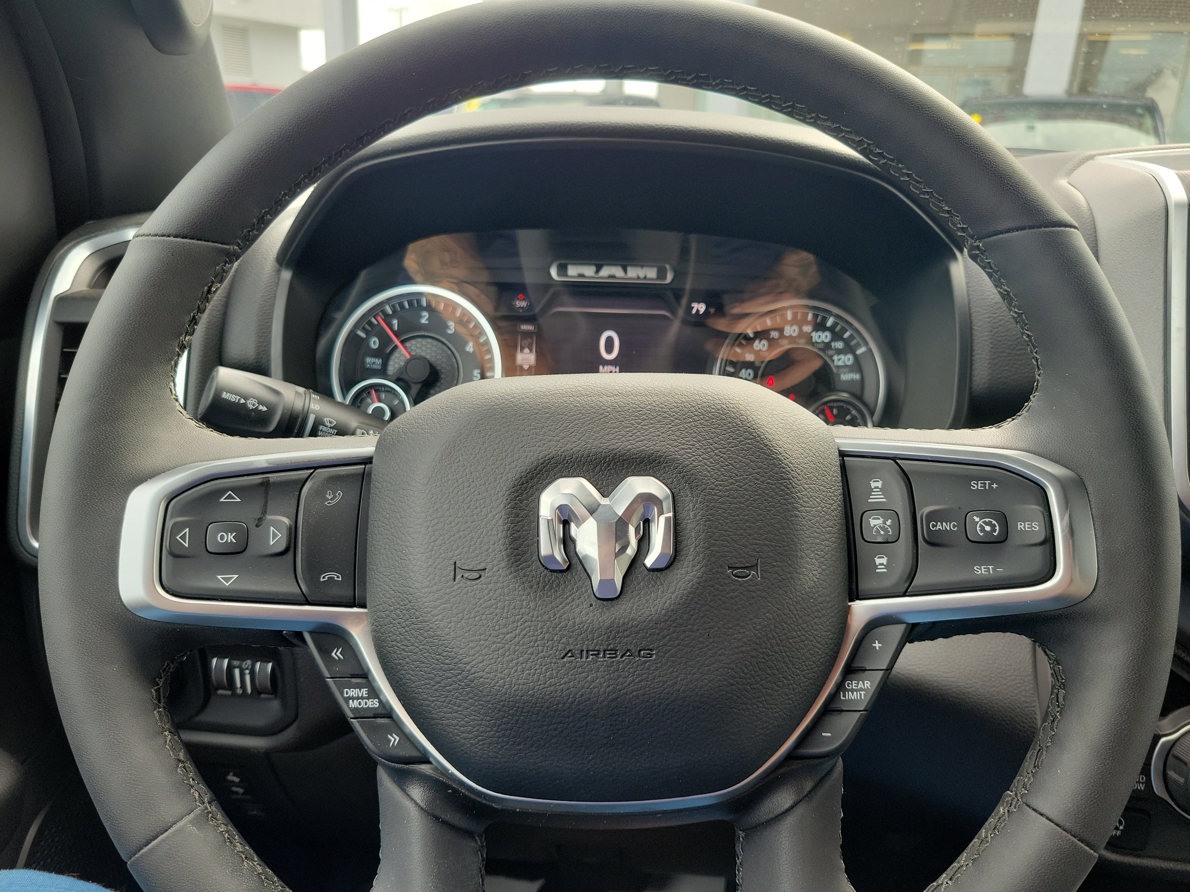 Used 2025 RAM 1500 Big Horn AWD/4WD image 16