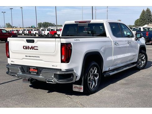 Used 2023 GMC Sierra 1500 SLT w/ SLT Premium Plus Package AWD/4WD image 15
