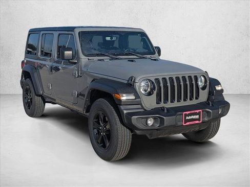 Certified 2022 Jeep Wrangler Unlimited Sport image 3