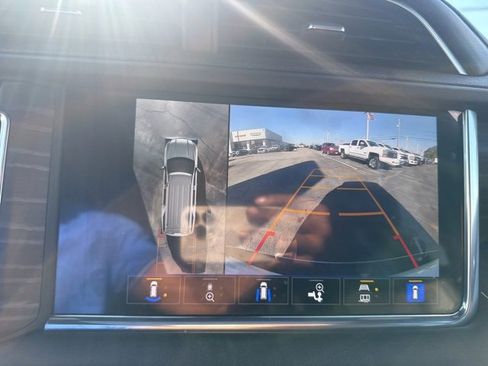 Used 2022 GMC Yukon Denali w/ Denali Ultimate Package image 19