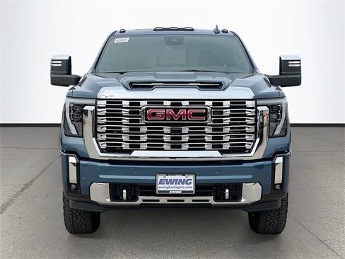 New 2026 GMC Sierra 2500 Denali w/ Denali Reserve Package image 2