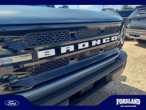 Used 2023 Ford Bronco Outer Banks AWD/4WD image 23