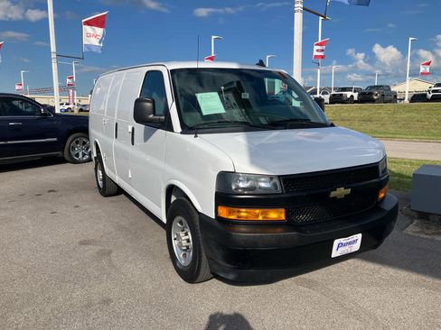 Used 2021 Chevrolet Express 2500 w/ Driver Convenience Package image 1