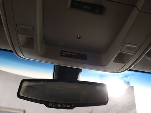 Used 2019 Chevrolet Tahoe 2WD w/ Remote Keyless Entry Package image 17