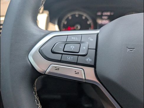 Used 2021 Volkswagen Atlas SE FWD image 13
