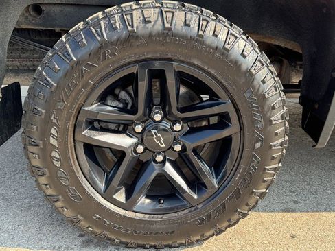 Used 2019 Chevrolet Silverado 1500 LT Trail Boss image 45