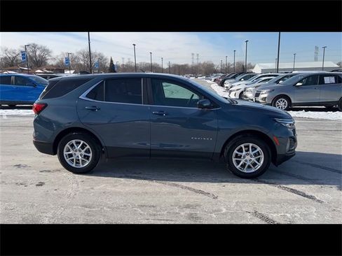 Certified 2024 Chevrolet Equinox LT image 9