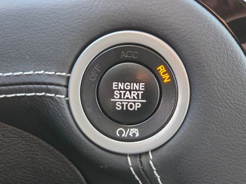 Used 2023 Chrysler 300 C RWD image 36