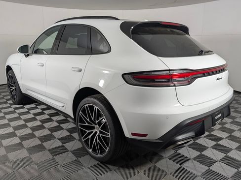 New 2026 Porsche Macan image 3