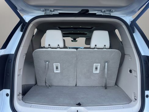 Used 2023 GMC Acadia Denali w/ Denali Ultimate Package image 22