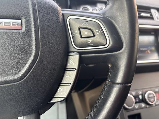 Used 2018 Land Rover Range Rover Evoque SE AWD/4WD image 42