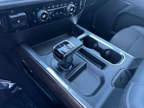 Used 2023 Chevrolet Silverado 1500 RST AWD/4WD image 19