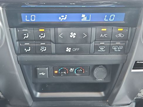 Used 2023 Toyota 4Runner Limited image 26