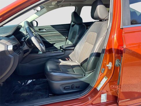 Used 2019 Nissan Altima 2.5 SR w/ SR Premium Package image 20