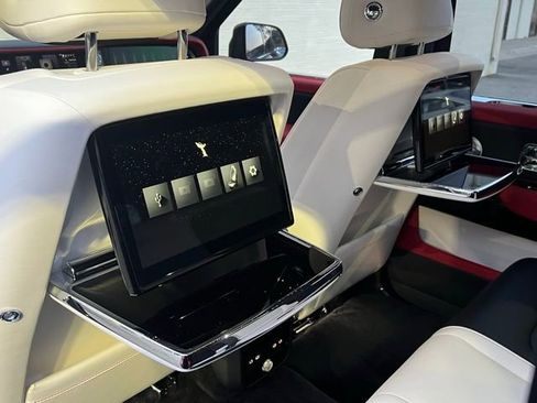 New 2026 Rolls-Royce Cullinan image 24