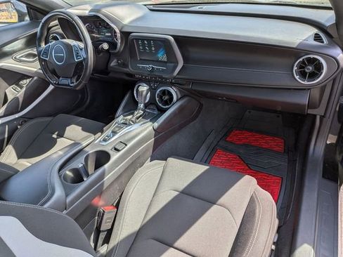 Used 2018 Chevrolet Camaro LT image 33