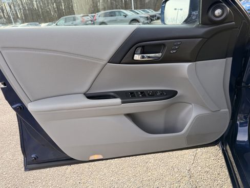 Used 2014 Honda Accord EX-L image 9