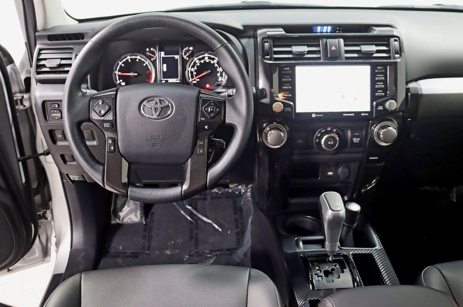 Used 2021 Toyota 4Runner TRD Off-Road Premium w/ Moonroof Package AWD/4WD image 15