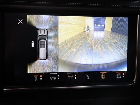 Used 2024 GMC Yukon XL Denali Ultimate AWD/4WD image 57