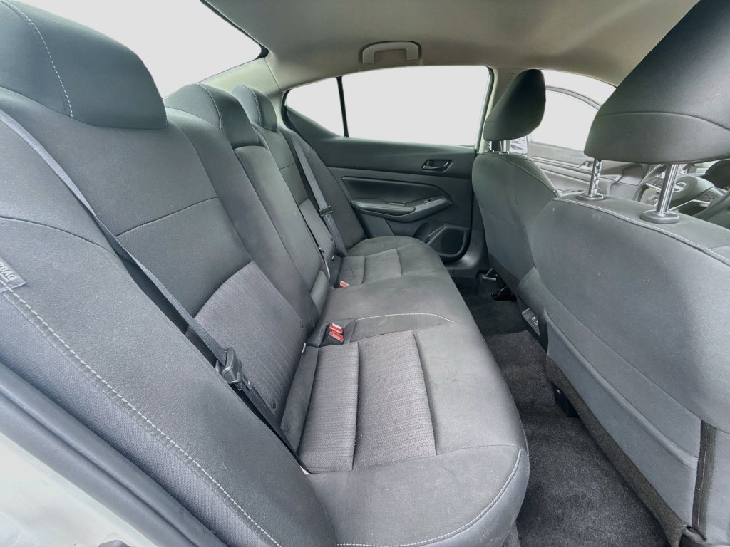 Used 2024 Nissan Altima 2.5 SV FWD image 29
