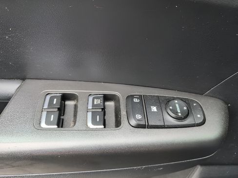 Used 2019 Kia Sportage LX AWD/4WD image 17