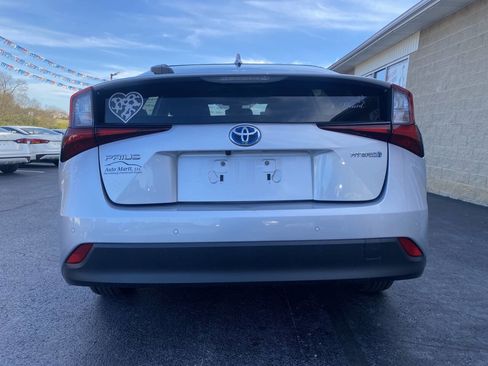 Used 2022 Toyota Prius LE image 6