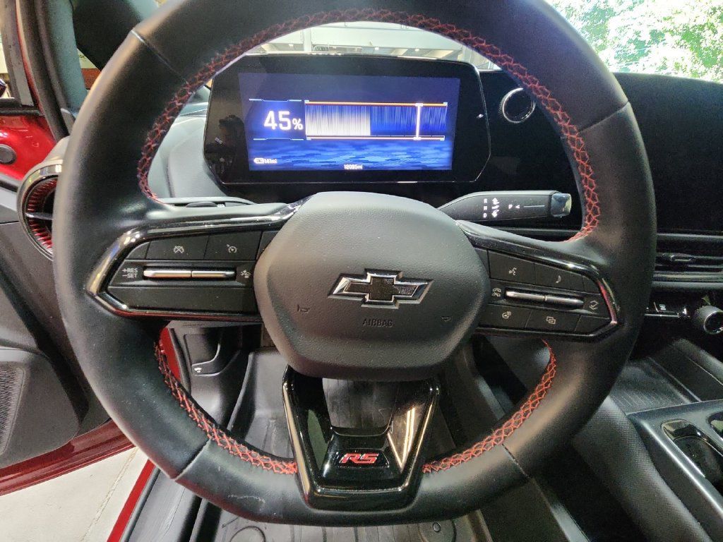Used 2024 Chevrolet Equinox EV RS AWD/4WD image 17